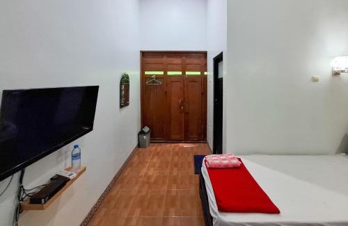 Kudus Hotel | Gatra Hotel Syariah near Alun Alun Kudus Mitra RedDoorz