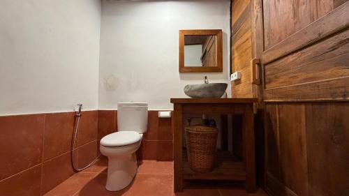 Purwakerti Apartment | Umah Nayoye Amed