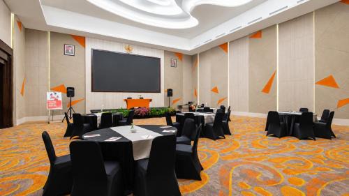 Sukajadi Hotel | HARRIS Hotel & Conventions Ciumbuleuit Bandung