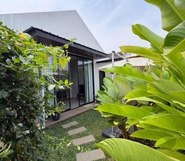 Pasirjambu Villa | Home stay Puri Kenanga