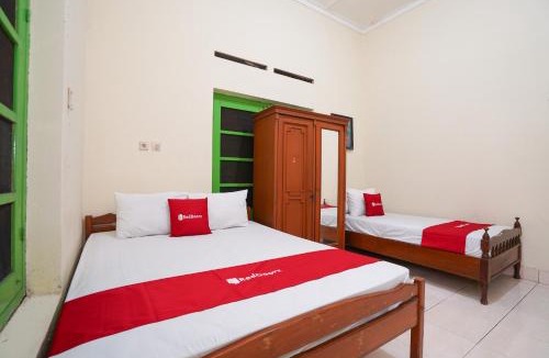 Kasihan House | RedDoorz Syariah at Wisma Madukismo UMY
