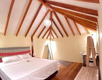 Sumbawa Barat Villa | J home stay