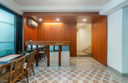 Gubeng House | RedDoorz near Gubeng Station Surabaya