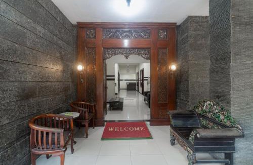Surabaya House | RedDoorz Syariah @ Ketintang Surabaya