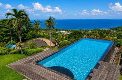 Senggigi Villa | Villa Layar with Infinity Pool and Ocean View