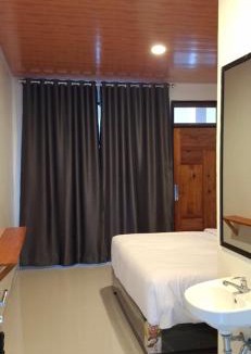 Tuk Tuk House | NATONGGI Homestay