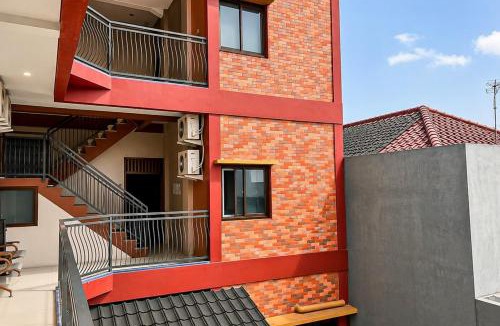 Bandung House | RedDoorz near Mall Citylink Bandung