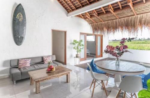 Tabanan House | NEW Entire Sawah Escape 4BR with 2 Pools and Sleeps 8