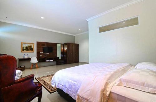 Cisarua Hotel | Aries Biru Hotel & Villa