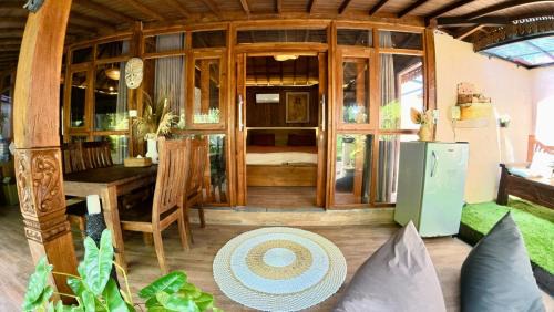 Penestanan Villa | Dede House 2 bedroom private pool