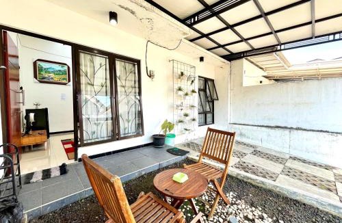 Dinoyo Villa | MP Villa Ardmore A17 Malang