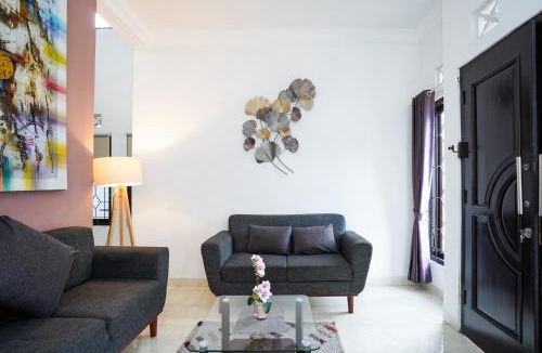 Sleman House | The Lavana Dzawani Villa Goodean