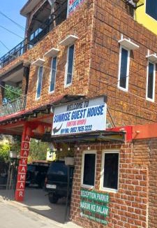 Berastagi House | WISMA SUNRISE GUEST HOUSE 10 minutes by walking to the big fruit market in Berastagi