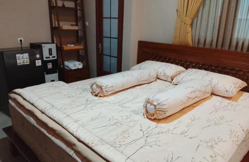 Ngemplak Villa | D 'Jambon Escape