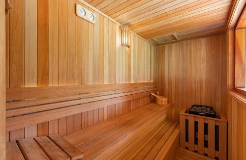 Katiet Villa | Villa Madu Mentawai