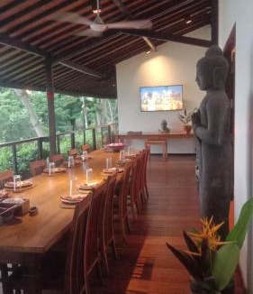Cisolok Villa | VILLA GAMRANG di PELABUHAN RATU