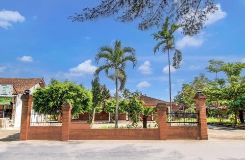 Banjarasri Hotel | Hotel O Joglo Menoreh Resto & Homestay