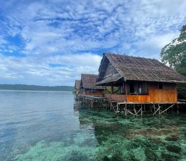 Sawinggrai House | Raja Ampat Holidays