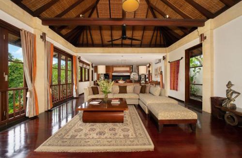 Jimbaran Bay Villa | Villa Ambiente