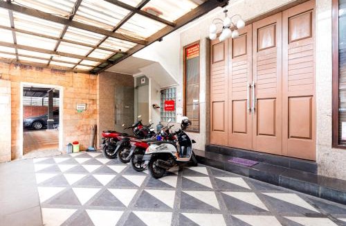 Cawang House | RedDoorz near Halim Perdanakusuma 3