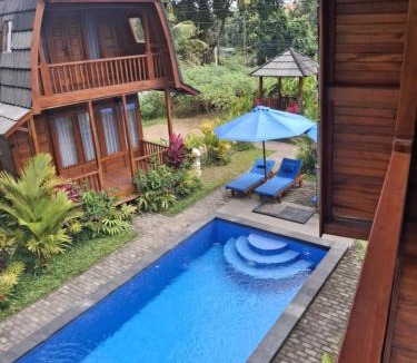 Kutuh Kaja Villa | Kayu Joglos Ubud
