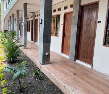 Lumajang House | Amirah Syariah Guest House