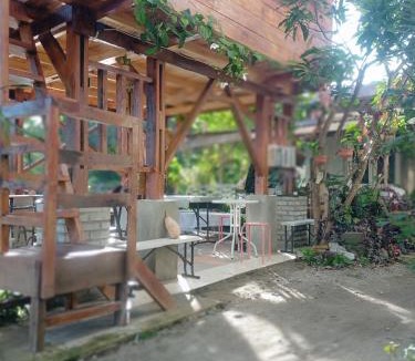 Tuk Tuk House | JE House