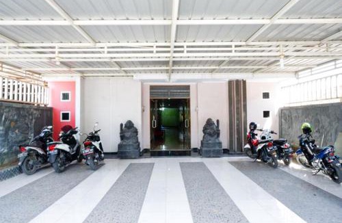 Tegal House | RedDoorz near GOR Wisanggeni