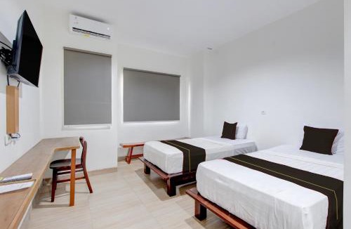 Grogol Hotel | Townhouse Oak near The Park Mall Solo formerly D'Nawasena Guest House