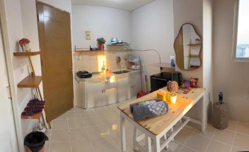 East Jakarta Apartment | Apartemen Cantik 2BR- 7 person Kelapa Gading