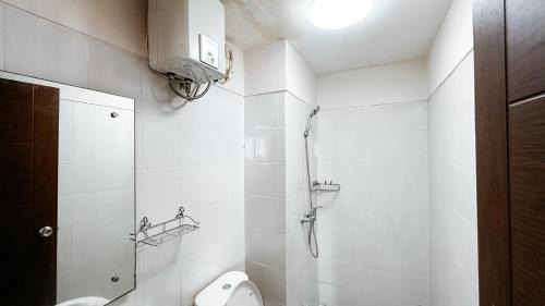 Bandung Kulon Apartment | 3BRplus Sudirman Suites Apartemen by Your Home