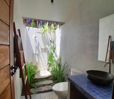 Katukaras House | anik homestay & dormy Batukaras