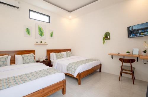 Sleman Villa | Villa Rooz BARU private pool dining kitchen