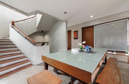 Binong Hotel | Urbanview Hotel The Lodge Karawaci