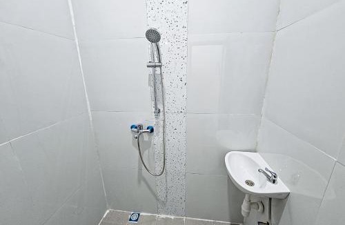 Serang House | Urbanview Syariah Cahaya Guest House