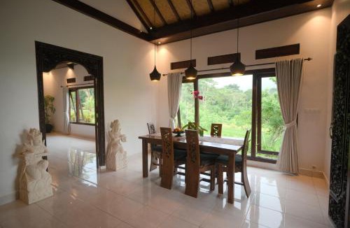Sidemen Villa | Green Hill Bungalows