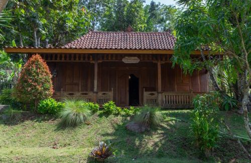 Sidomulyo Cabin | DLimasan Heritage Cottage and Cafe