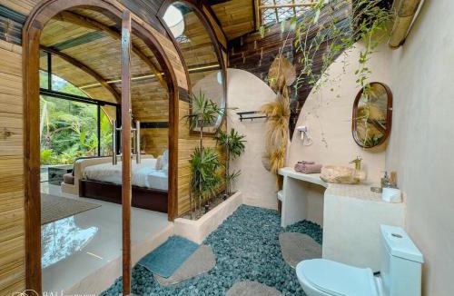 Melayang Villa | Brandnew Bamboo Jungle Villa near Ubud