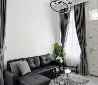 Bukittinggi Villa | Villa Shafa Marwa