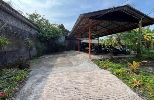 Sidemen House | Khrisna Hs and Cottages