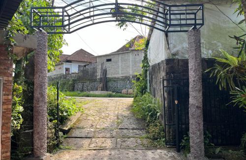 Sidemen House | Khrisna Hs and Cottages