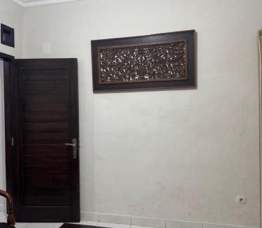 Garut House | laksana homestay