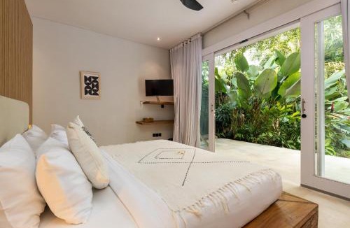Banjar Semer Villa | Villa Reina by SooBali - Spacious & Modern near Canggu with Butler-Cook, Private Pool and Tropical Gardens
