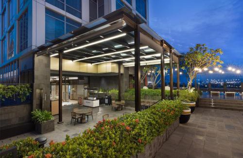Jakarta Hotel | Hilton Garden Inn Jakarta Taman Palem