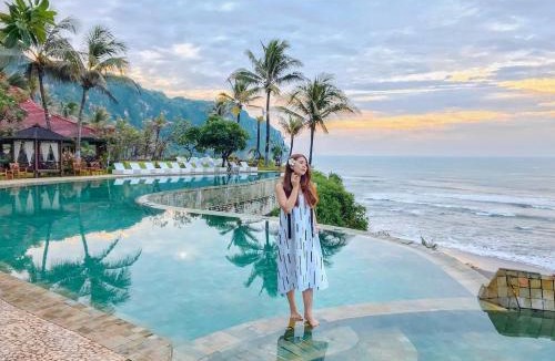 Parangtritis Resort | Queen of the South Beach Resort