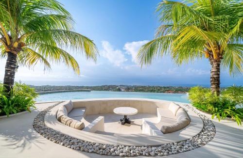 Uluwatu Villa | Bali Finest - 4BR Oceanview Luxury Villa with Rooftop pool and Cinema!