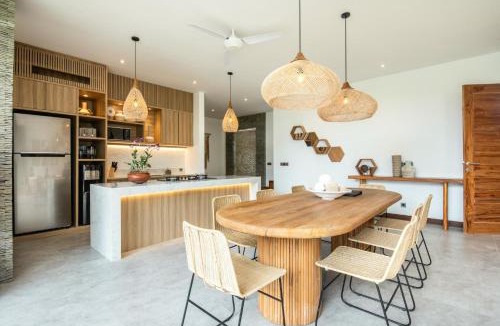 Berawa Villa | Seaside Luxury 4BR Villa, 400m to Finns, Canggu