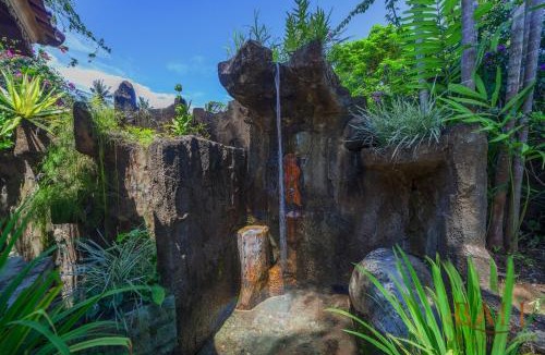 Rangdu Villa | Treasure of Bali, 3BR villa, infinity pool, staff
