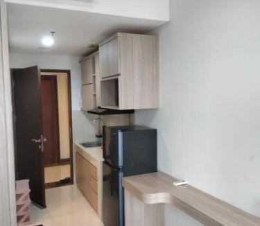 Pinang Apartment | Apartemen rose room by springwood