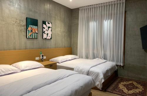 Malang Villa | Alena Villa Private Pool